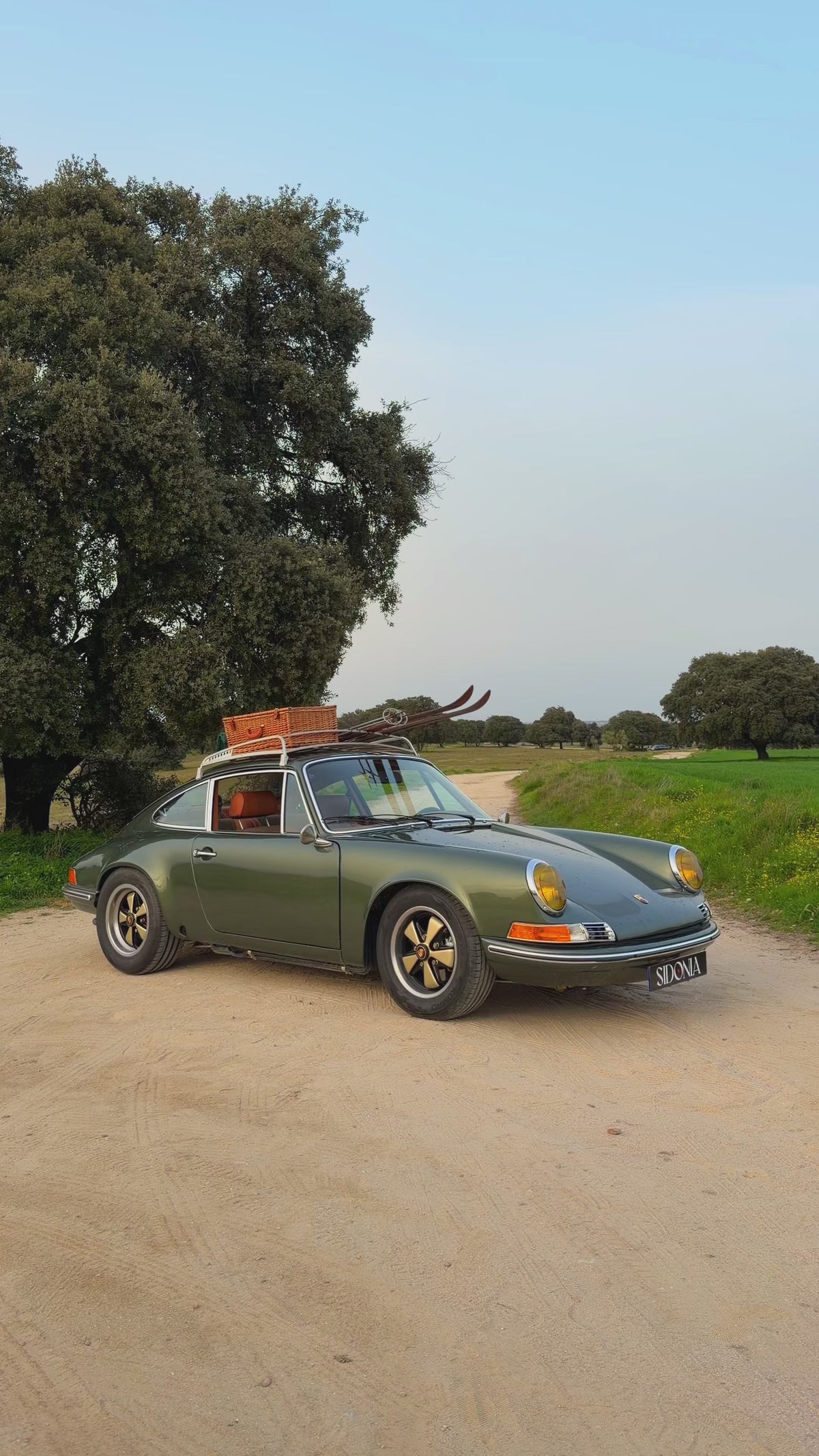 PORSCHE 911T 1971