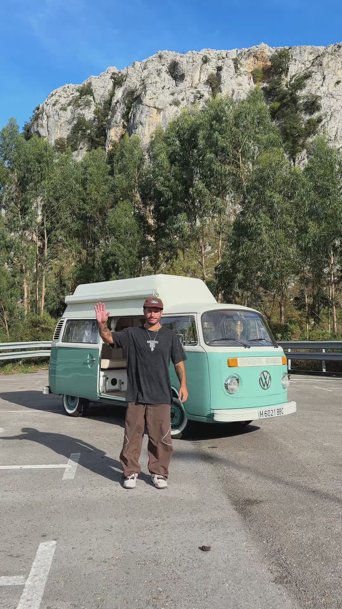 VOLKSWAGEN T2 1977